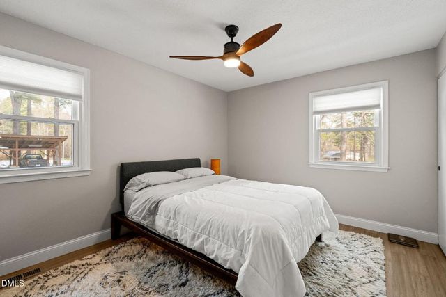 8803 Rollingwood Road, Chapel Hill, NC 27516