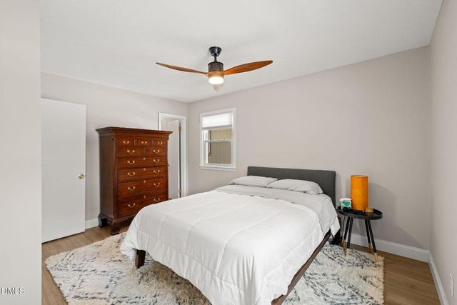 8803 Rollingwood Road, Chapel Hill, NC 27516