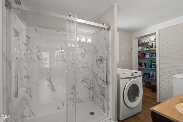 8803 Rollingwood Road, Chapel Hill, NC 27516