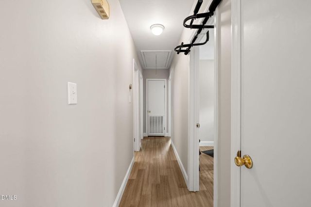 8803 Rollingwood Road, Chapel Hill, NC 27516