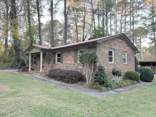 8803 Rollingwood Road, Chapel Hill, NC 27516