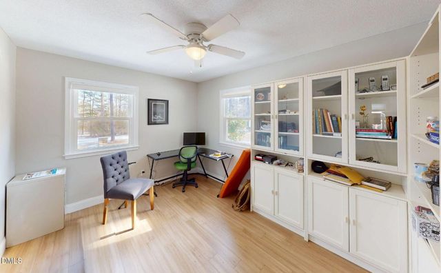 8803 Rollingwood Road, Chapel Hill, NC 27516