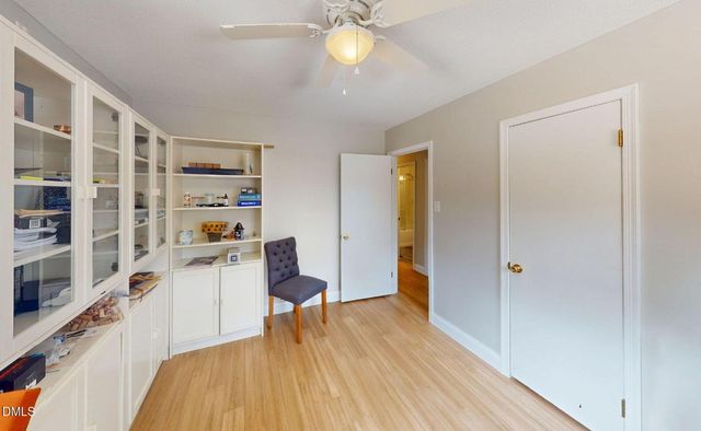 8803 Rollingwood Road, Chapel Hill, NC 27516