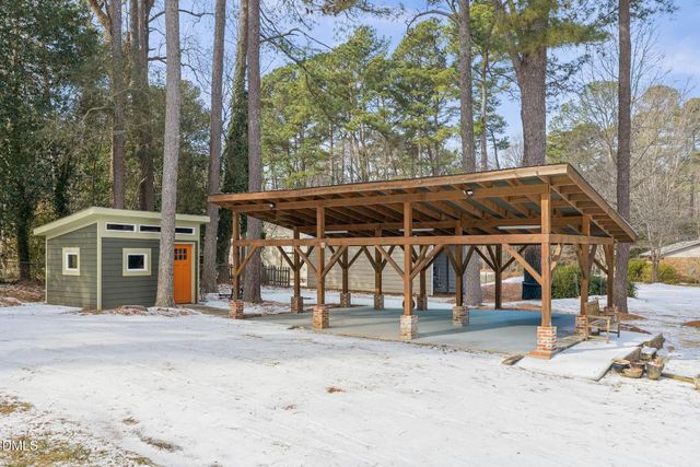 8803 Rollingwood Road, Chapel Hill, NC 27516