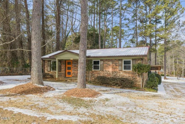 8803 Rollingwood Road, Chapel Hill, NC 27516