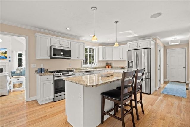 20 Settlers Way, Bourne, MA 02532