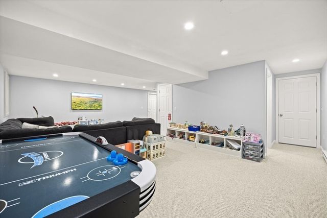 20 Settlers Way, Bourne, MA 02532