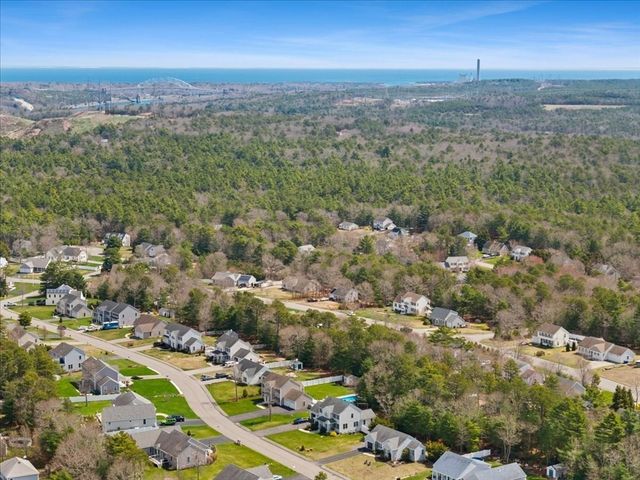 20 Settlers Way, Bourne, MA 02532