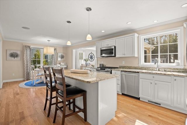 20 Settlers Way, Bourne, MA 02532