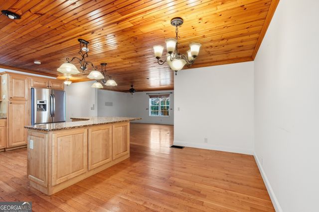 118 Brenda Lane, Clayton, GA 30525