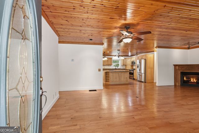118 Brenda Lane, Clayton, GA 30525