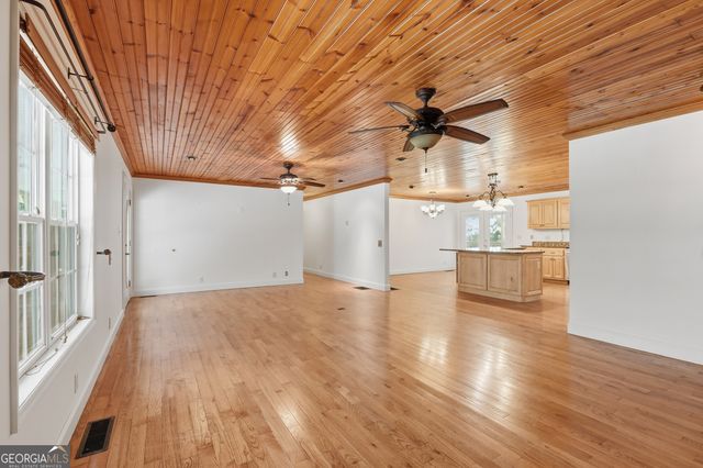 118 Brenda Lane, Clayton, GA 30525