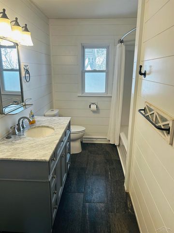 2055 S Farley Road, Bay City, MI 48747