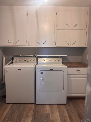 2055 S Farley Road, Bay City, MI 48747