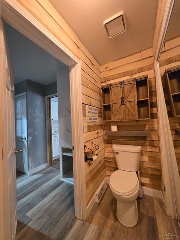 2055 S Farley Road, Bay City, MI 48747