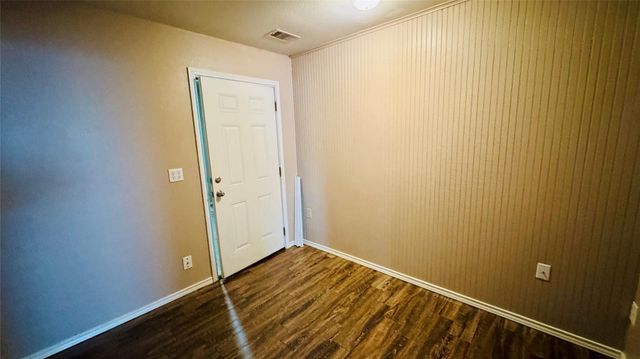 4007 Hunters Ridge Drive, Baytown, TX 77521