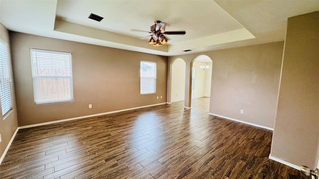 4007 Hunters Ridge Drive, Baytown, TX 77521