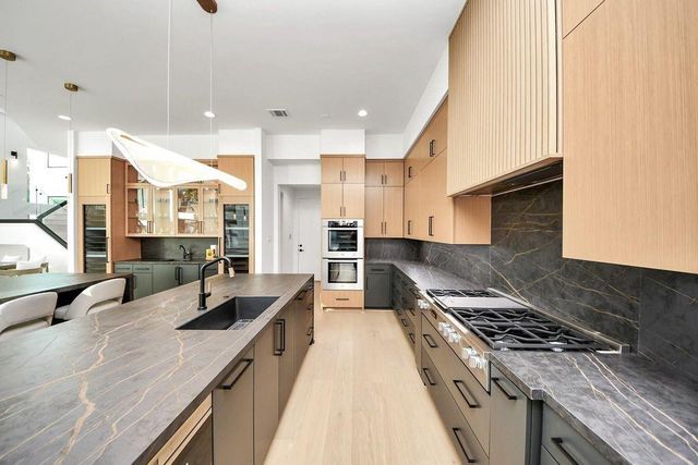 2232 Swift Boulevard, Houston, TX 77030