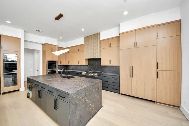 2232 Swift Boulevard, Houston, TX 77030