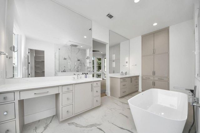 2232 Swift Boulevard, Houston, TX 77030