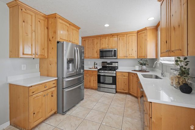 3117 W DAVENCOURT LOOP, Lehi, UT 84048