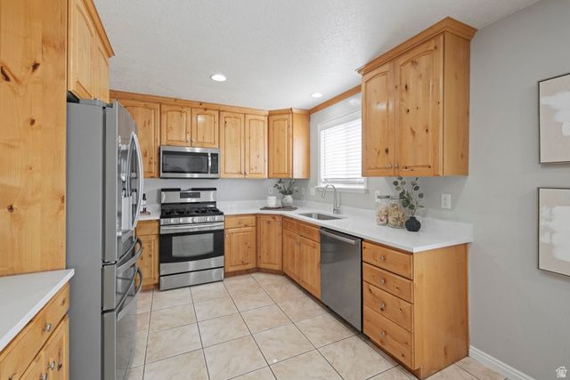 3117 W DAVENCOURT LOOP, Lehi, UT 84048