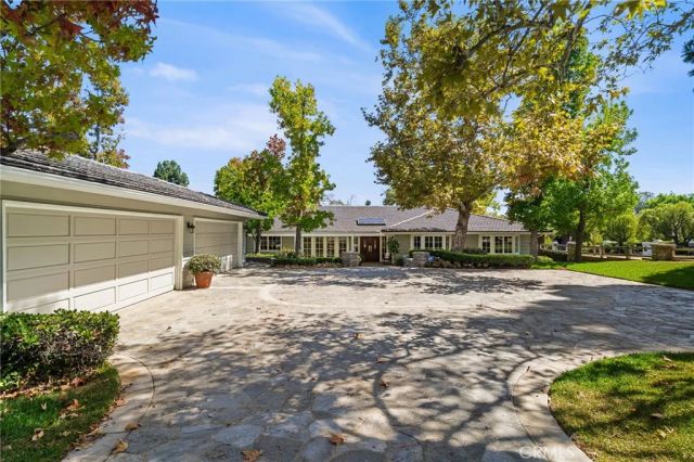 10982 Bent Tree Road, North Tustin, CA 92705