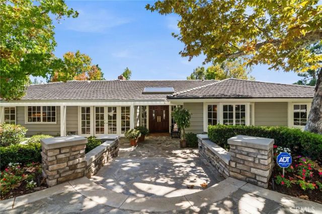 10982 Bent Tree Road, North Tustin, CA 92705