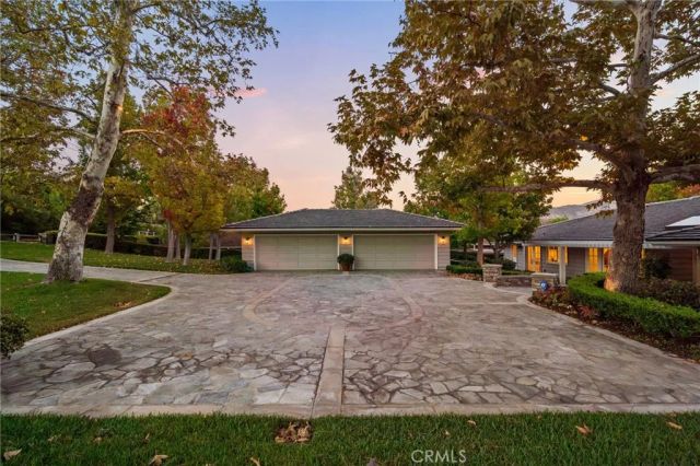 10982 Bent Tree Road, North Tustin, CA 92705