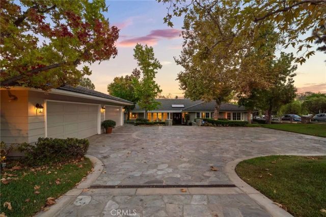 10982 Bent Tree Road, North Tustin, CA 92705