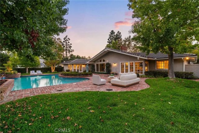 10982 Bent Tree Road, North Tustin, CA 92705