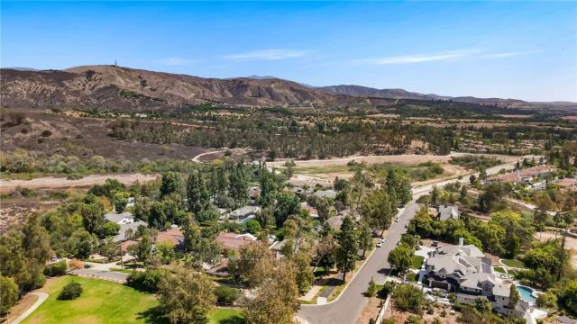 10982 Bent Tree Road, North Tustin, CA 92705