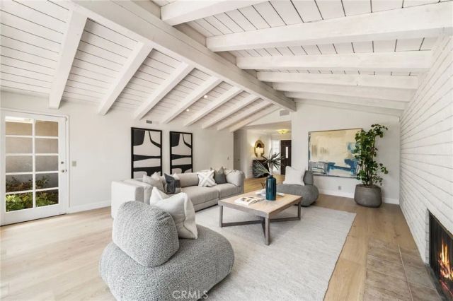 10982 Bent Tree Road, North Tustin, CA 92705