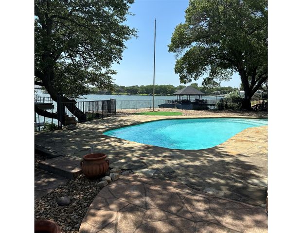 8849 Random Road, Fort Worth, TX 76179