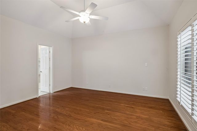 6842 Queensclub Drive, Houston, TX 77069