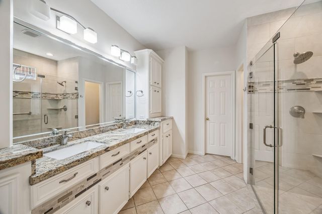 6842 Queensclub Drive, Houston, TX 77069