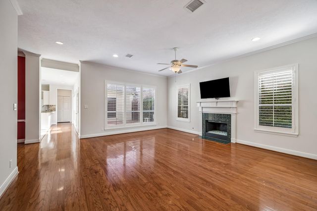 6842 Queensclub Drive, Houston, TX 77069