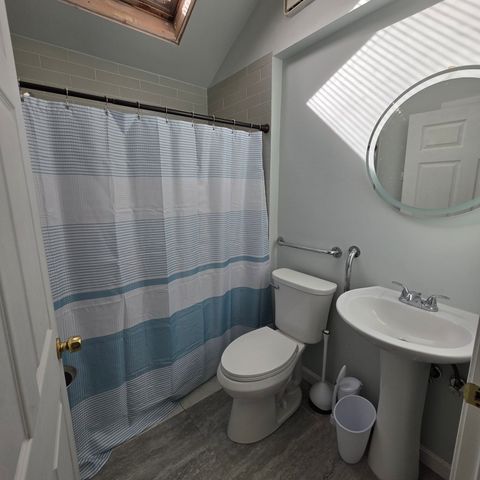 55 Rindone Street, Holbrook, MA 02343