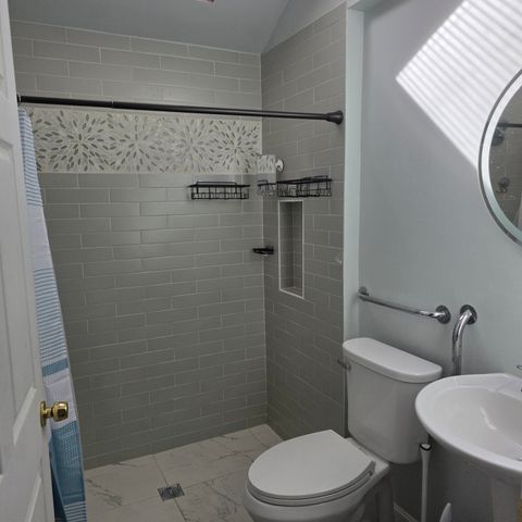 55 Rindone Street, Holbrook, MA 02343