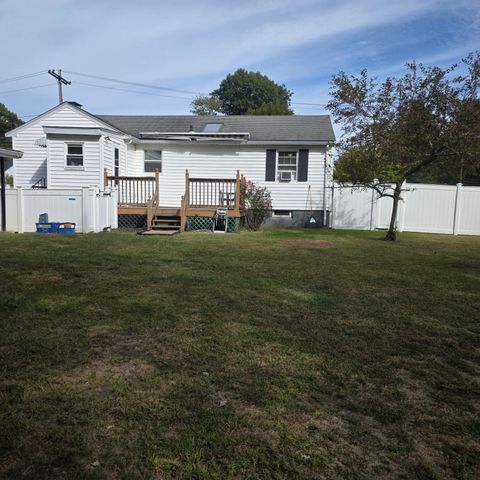 55 Rindone Street, Holbrook, MA 02343