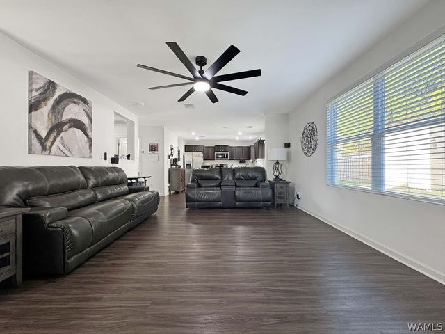 2745 Lily Circle, Northport, AL 35473