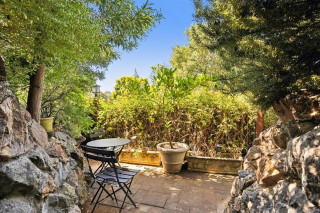 120 Gramercy Drive, San Mateo, CA 94402