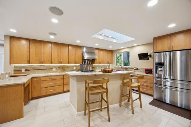 120 Gramercy Drive, San Mateo, CA 94402