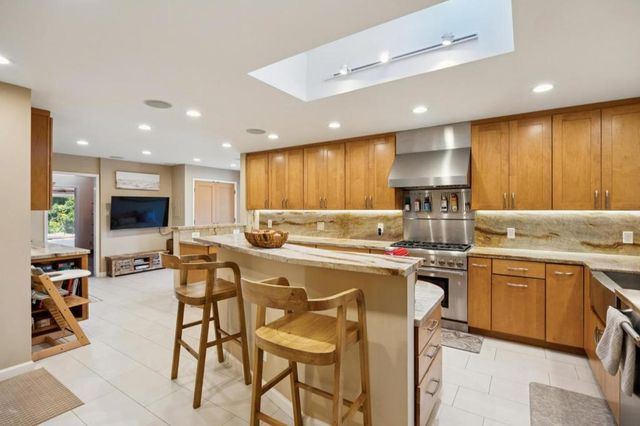 120 Gramercy Drive, San Mateo, CA 94402