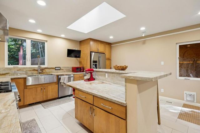 120 Gramercy Drive, San Mateo, CA 94402