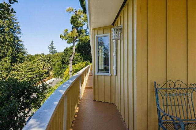 120 Gramercy Drive, San Mateo, CA 94402