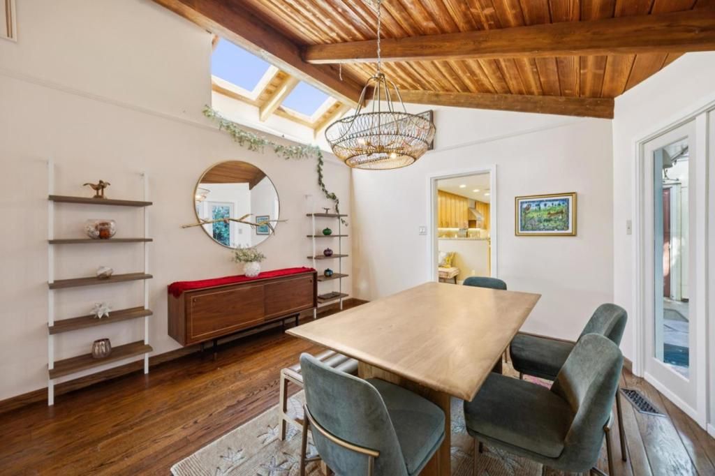 Image 32 of property listing at 120 Gramercy Drive, San Mateo, CA 94402