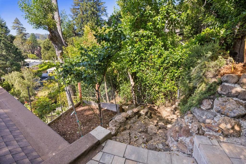 Image 71 of property listing at 120 Gramercy Drive, San Mateo, CA 94402