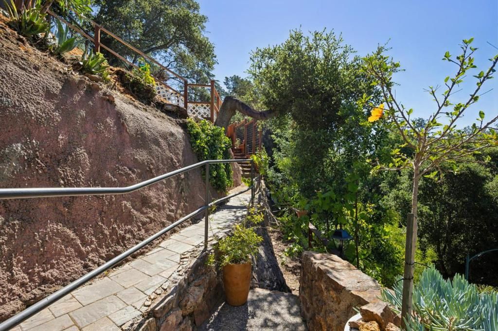 Image 81 of property listing at 120 Gramercy Drive, San Mateo, CA 94402