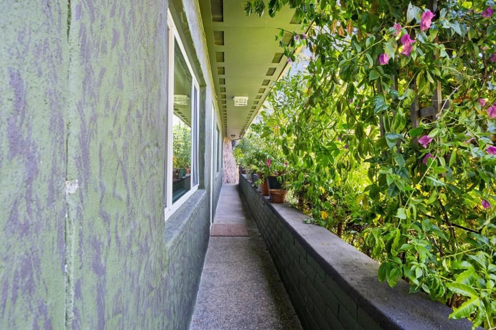 Image 93 of property listing at 120 Gramercy Drive, San Mateo, CA 94402